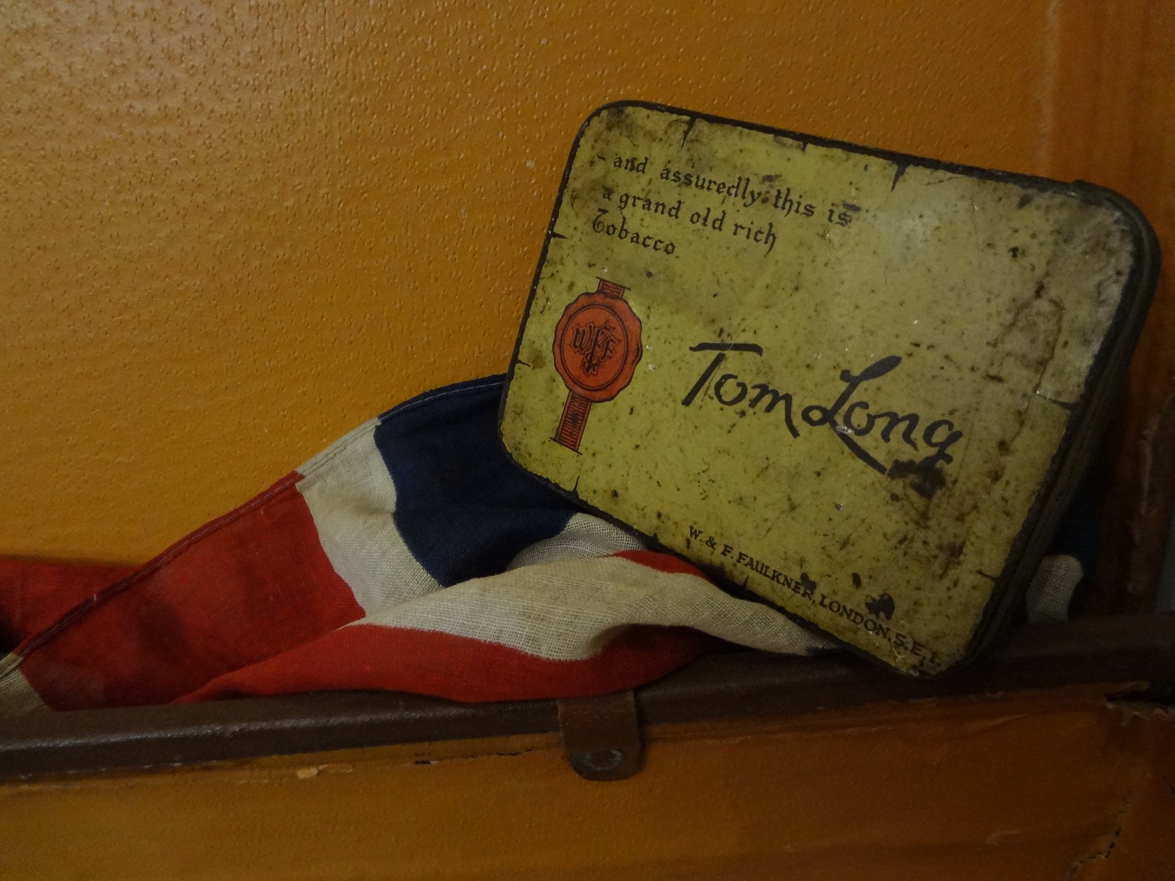 cigarette case